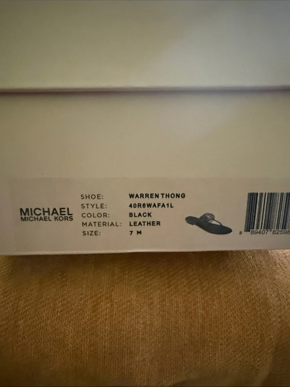Michael Kors Black Warren Thong Leather Sandals - Picture 5 of 5